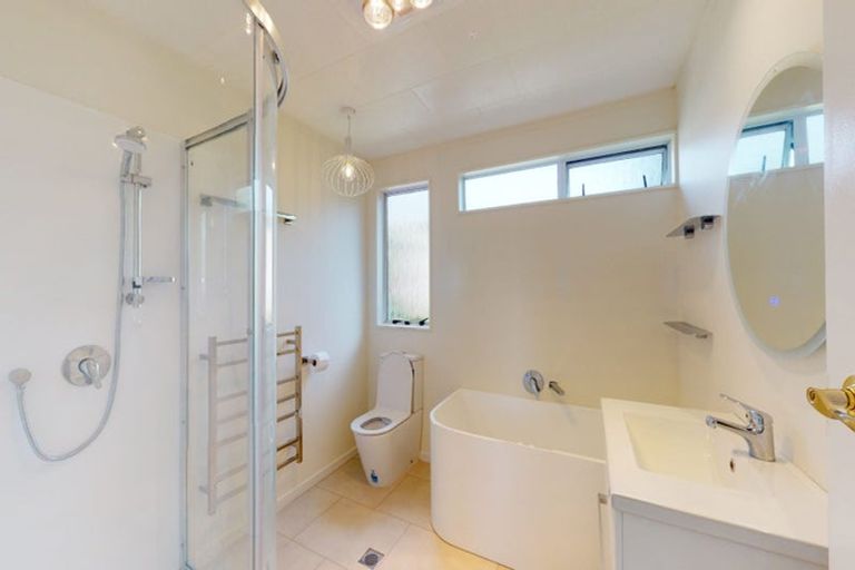 Photo of property in 6 Kekerenga Street, Strathmore Park, Wellington, 6022