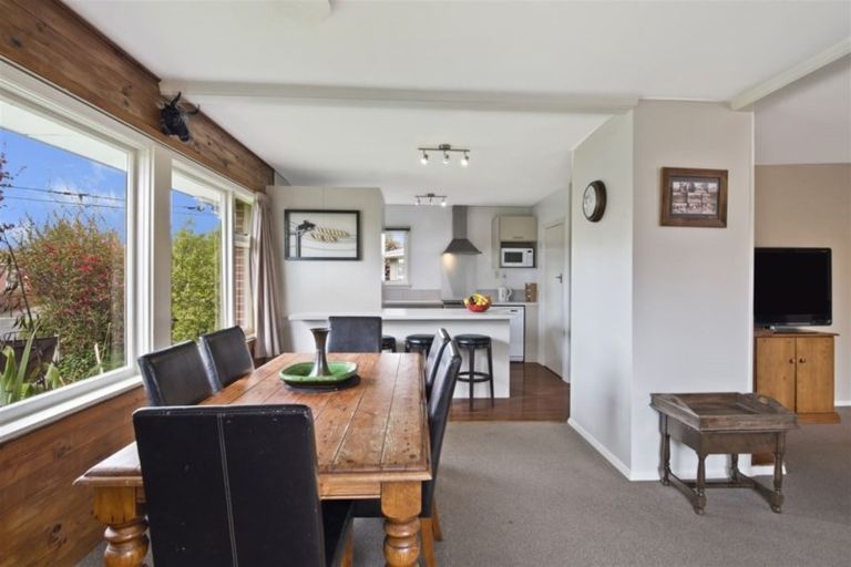 Photo of property in 9 Geelong Place, Burnside, Christchurch, 8053