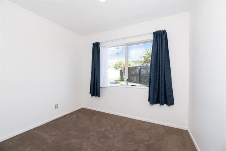 Photo of property in 87 Pooks Road, Ranui, Auckland, 0612