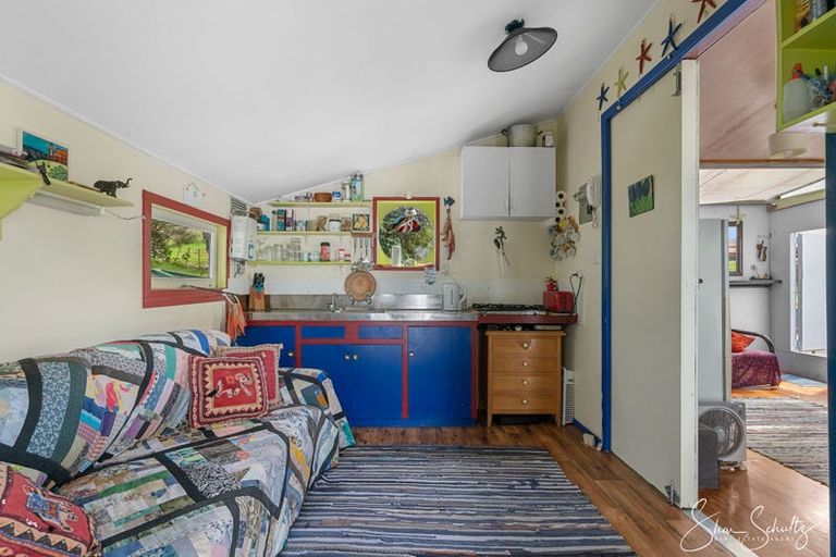 Photo of property in 429 Heatley Road, Whakapirau, Maungaturoto, 0583