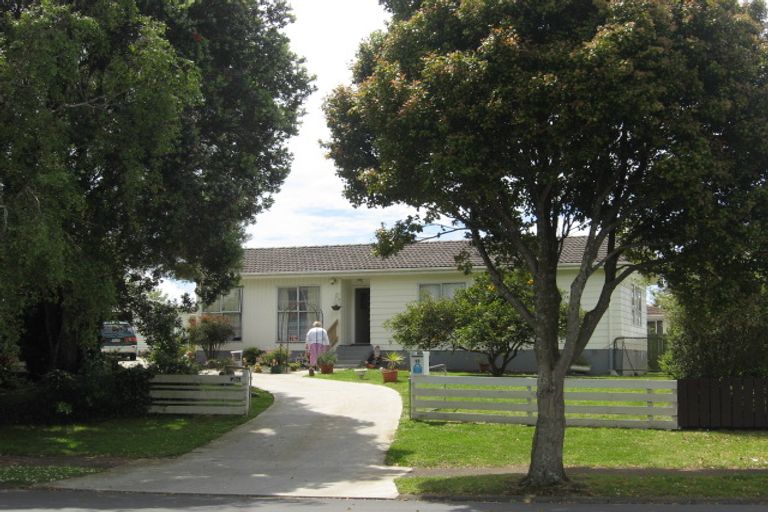 Photo of property in 12 Hobman Place, Manurewa, Auckland, 2102