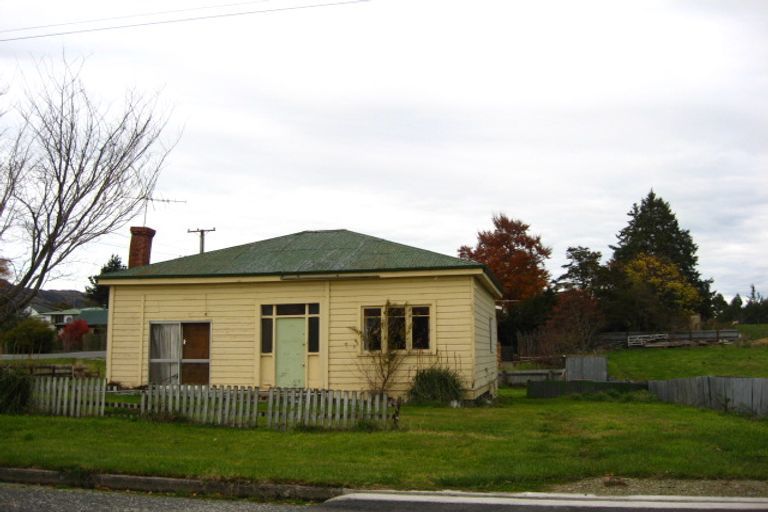 Photo of property in 33 Forest Street, Tapanui, 9522