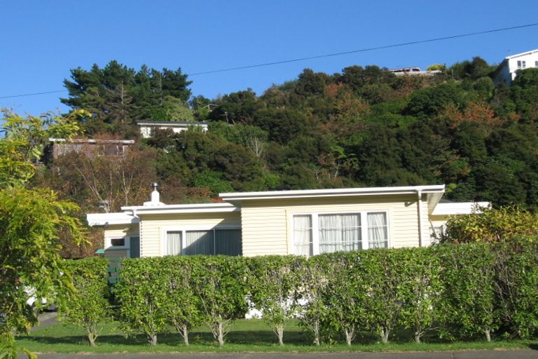 Photo of property in 46 Stokes Valley Road, Stokes Valley, Lower Hutt, 5019