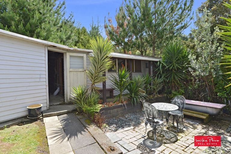Photo of property in 135 King Street, Hikurangi, 0114