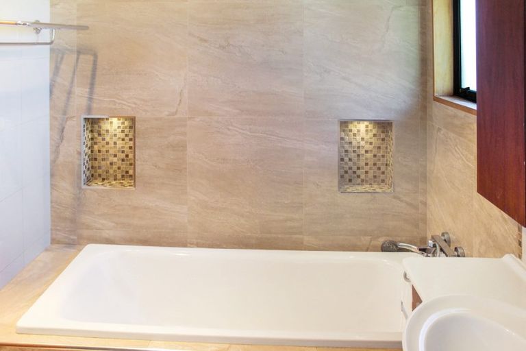 Photo of property in 267a Memorial Avenue, Burnside, Christchurch, 8053