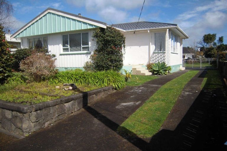 Photo of property in 34 Tokomaru Street, Welbourn, New Plymouth, 4312