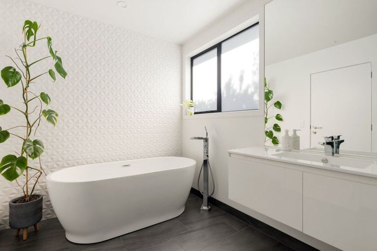 Photo of property in 13 Evergreen Rise, Grandview Heights, Hamilton, 3200