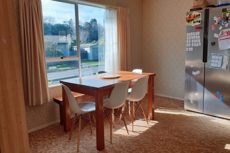 Photo of property in 24 Roto Street, Westown, New Plymouth, 4310