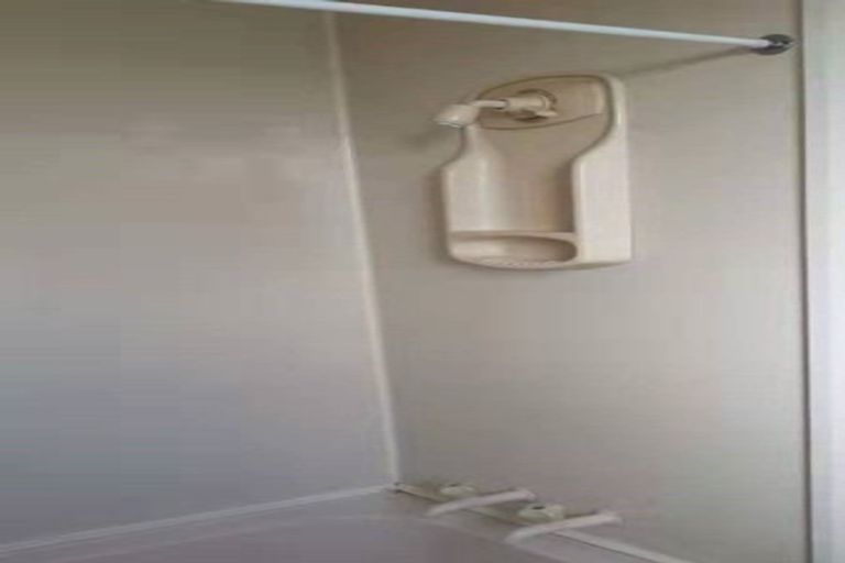 Photo of property in 13 Lavelle Road, Henderson, Auckland, 0612