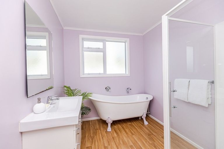 Photo of property in 11 Humphrey Street, Marton, 4710