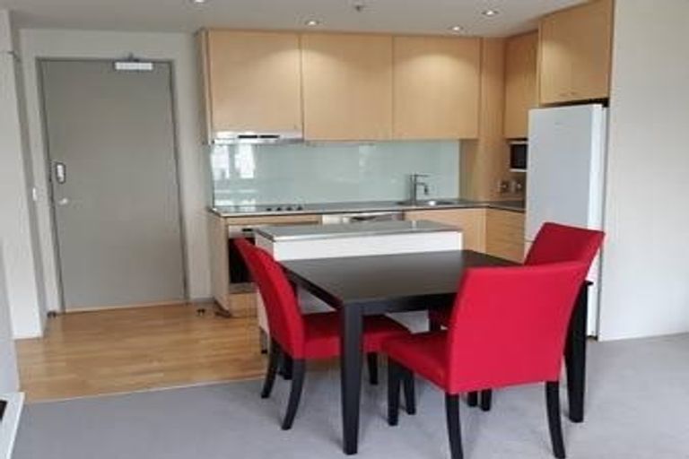 Photo of property in Sanctum Apartment, 10 Ebor Street, Te Aro, Wellington, 6011