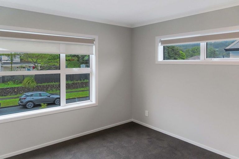 Photo of property in 2b Delaney Drive, Stokes Valley, Lower Hutt, 5019