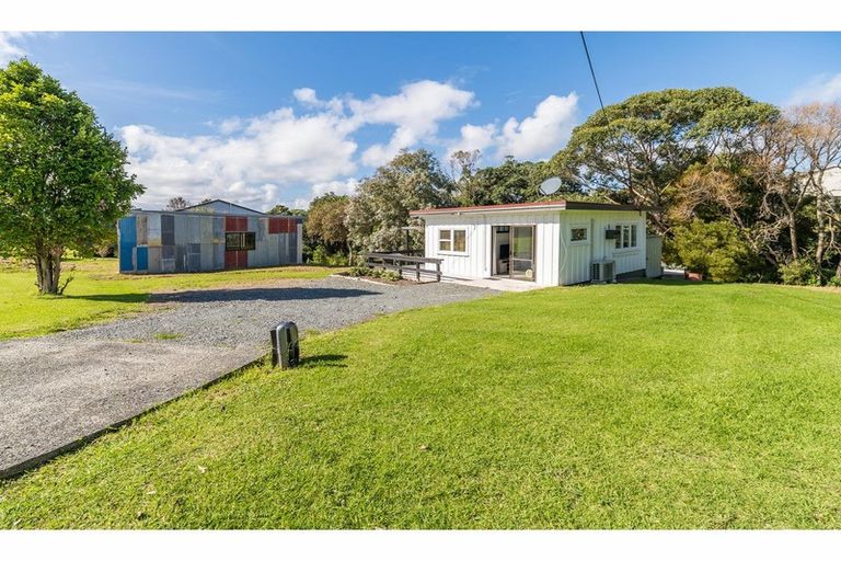 Photo of property in 59 Hauraki Road, Leigh, Warkworth, 0985