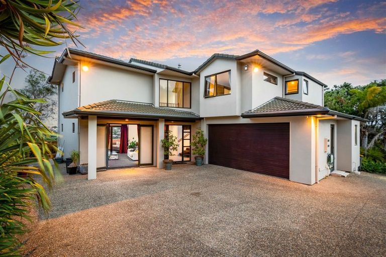 Photo of property in 48 Coventry Way, Long Bay, Auckland, 0630