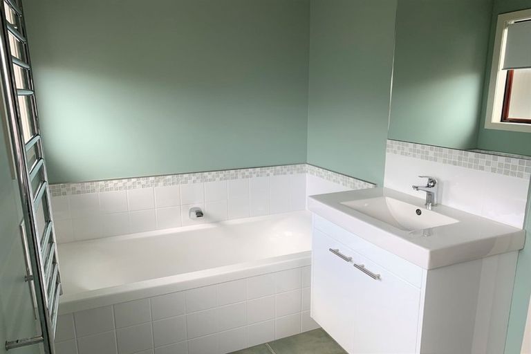 Photo of property in 10a Braid Road, St Andrews, Hamilton, 3200