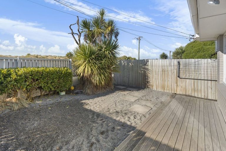 Photo of property in 521 Marine Parade, South New Brighton, Christchurch, 8062