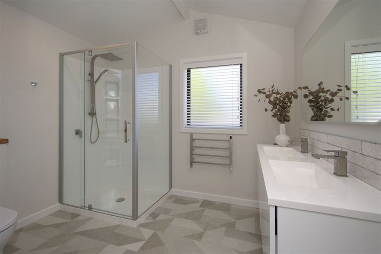 Photo of property in 17 Rossiter Avenue, Redwood, Christchurch, 8051