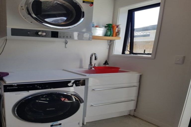 Photo of property in 36 Marion Crescent, Papamoa Beach, Papamoa, 3118