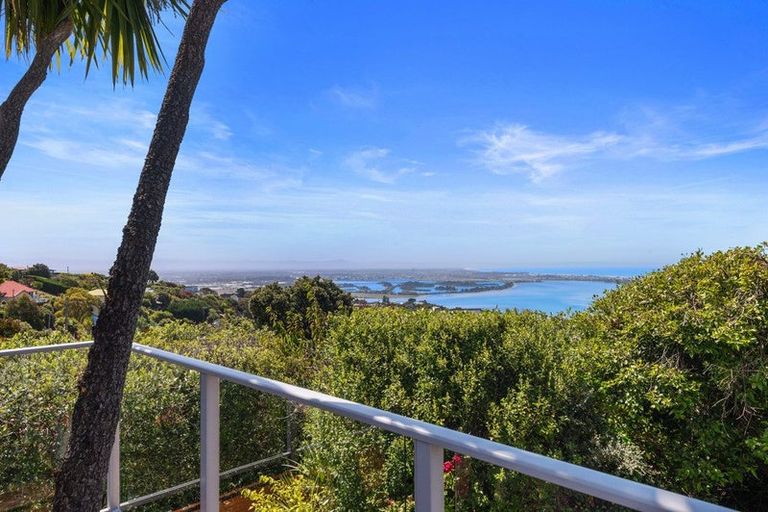 Photo of property in 205 Mount Pleasant Road, Mount Pleasant, Christchurch, 8081