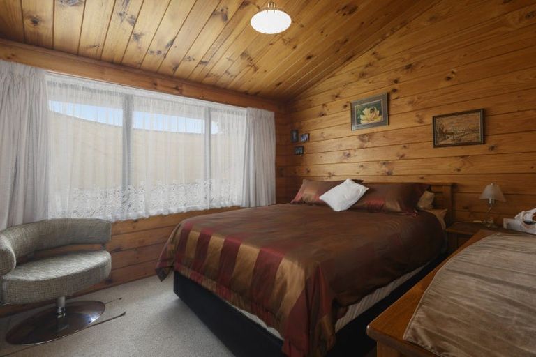 Photo of property in 62 Cumberland Crescent, Welcome Bay, Tauranga, 3112