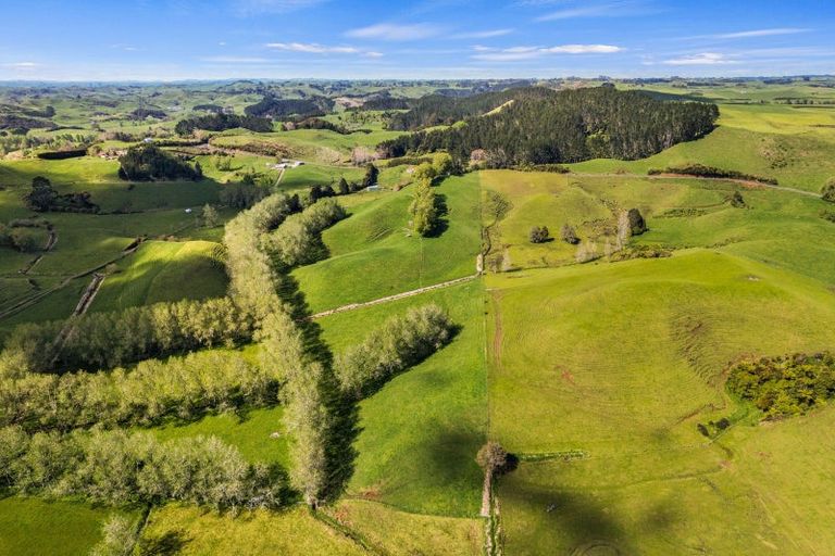 Photo of property in 873 Croydon Road, Te Popo, Stratford, 4394