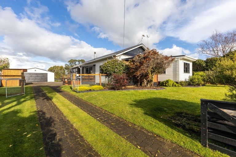 Photo of property in 19 Takiroa Street, Urenui, 4375