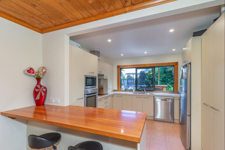 Photo of property in 120 Heatherlea Road West, Levin, 5575