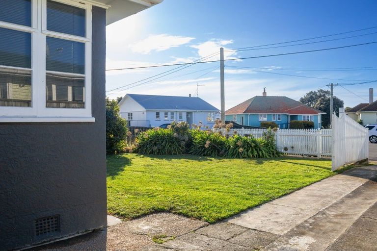 Photo of property in 6 Matene Place, Otaki, 5512