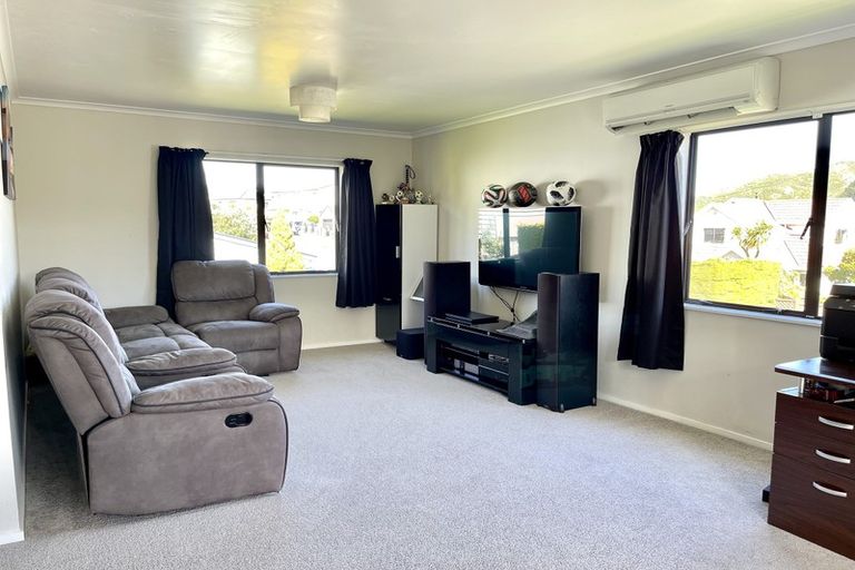 Photo of property in 100 Frobisher Street, Island Bay, Wellington, 6023