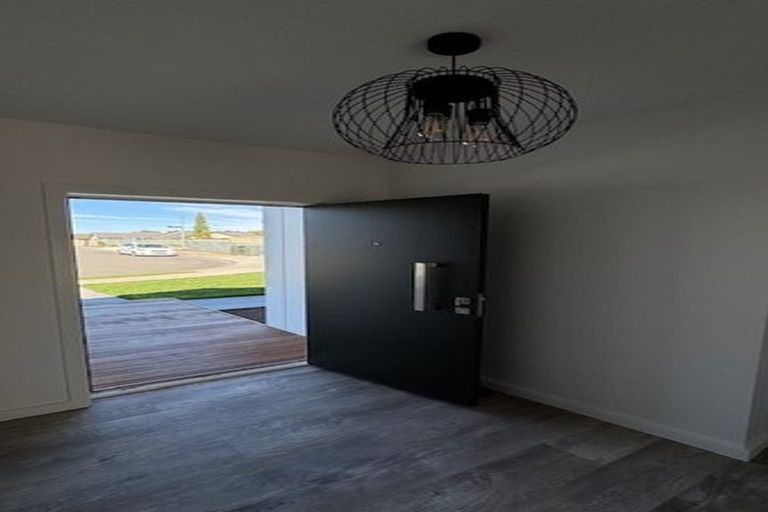 Photo of property in 32 West Place, Greenmeadows, Napier, 4112