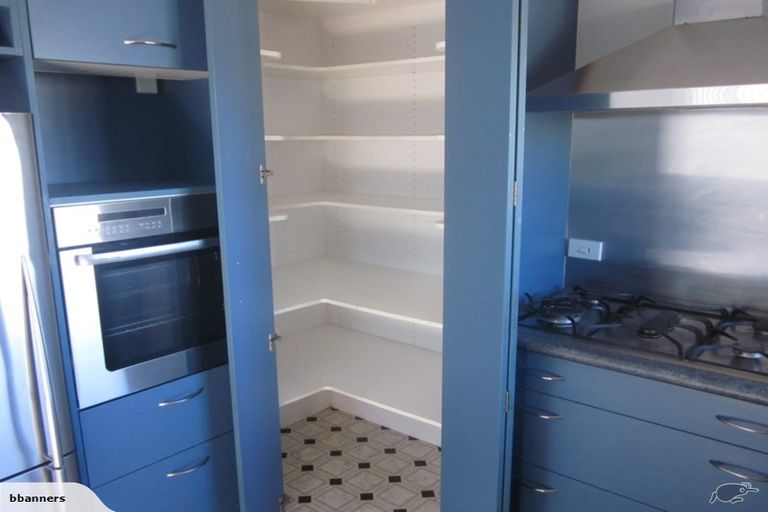 Photo of property in 30a Bowes Crescent, Strathmore Park, Wellington, 6022