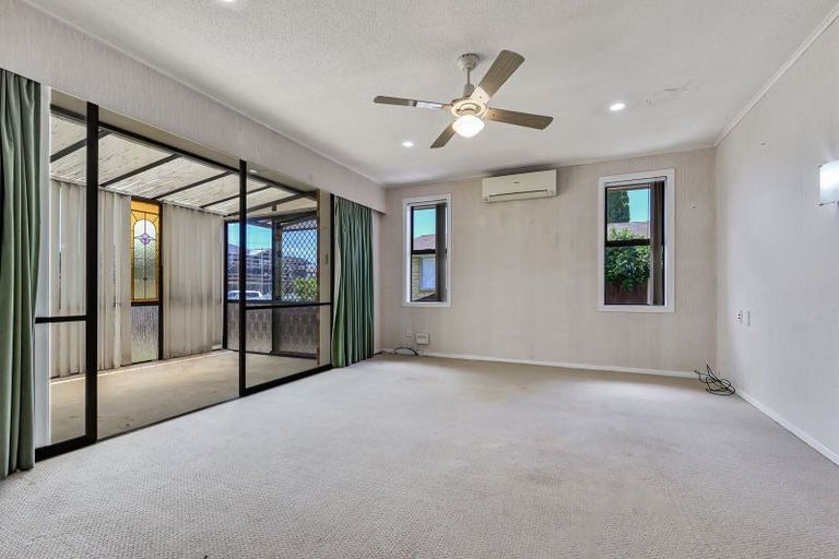 Photo of property in 68 Carrington Avenue, Silverdale, Hamilton, 3216