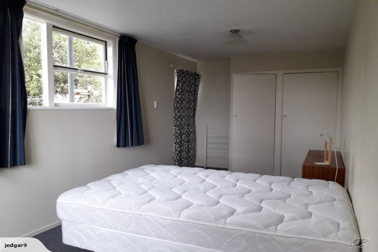 Photo of property in 1/9 Pemberton Avenue, Bayview, Auckland, 0629