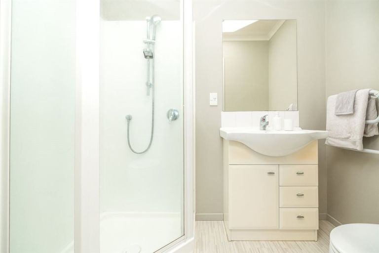 Photo of property in 9h Denver Place, Hamilton East, Hamilton, 3216