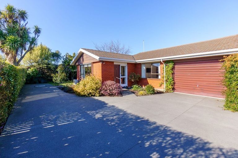 Photo of property in 2/127 Reynolds Avenue, Bishopdale, Christchurch, 8053