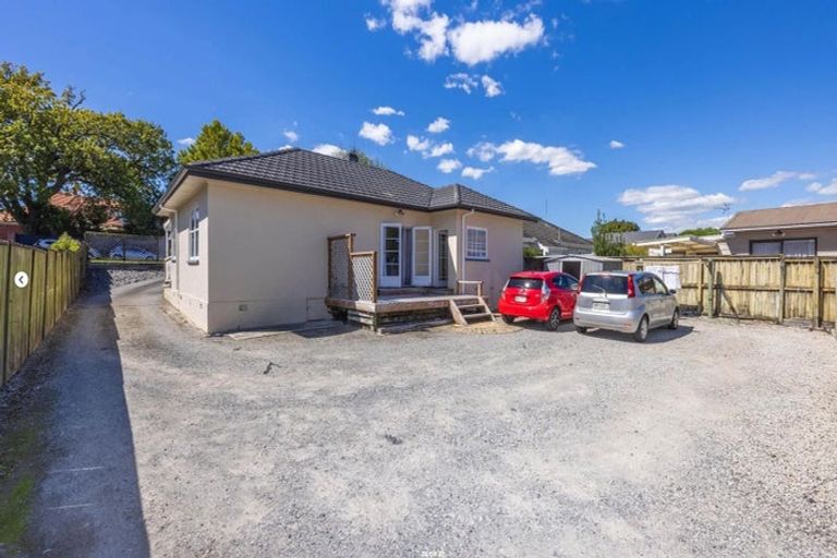 Photo of property in 69 Lake Crescent, Hamilton Lake, Hamilton, 3204