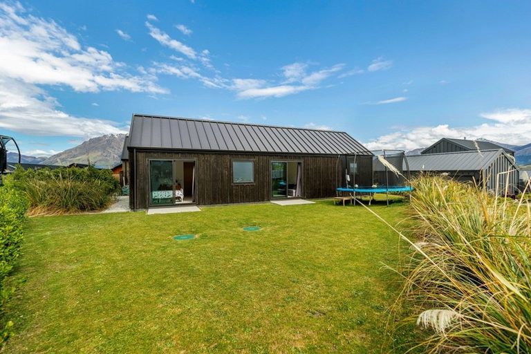 Photo of property in 4 Polperro Court, Jacks Point, Queenstown, 9371