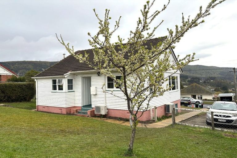 Photo of property in 18 Forresbank Avenue, Wakari, Dunedin, 9010