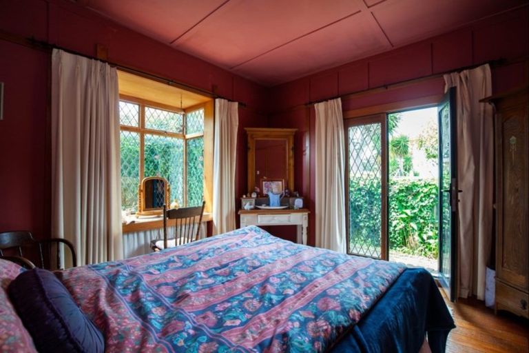 Photo of property in 33 Fitzroy Road, Fitzroy, New Plymouth, 4312