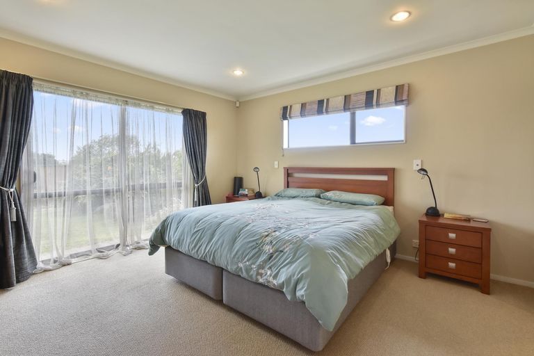 Photo of property in 19 Fergy Crescent, Wattle Downs, Auckland, 2103