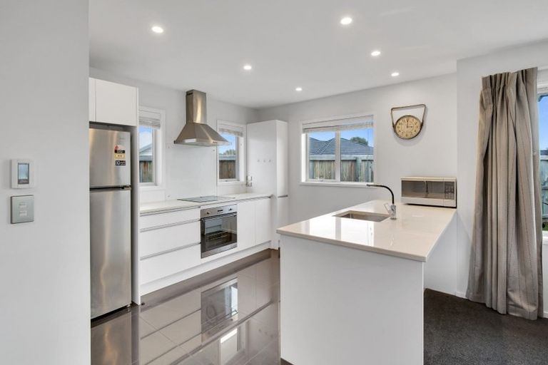 Photo of property in 24 Maka Lane, Halswell, Christchurch, 8025