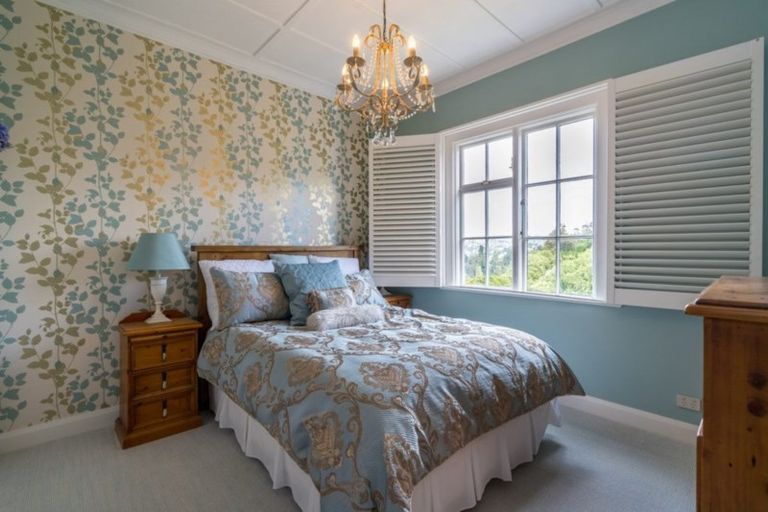 Photo of property in 75 Eglinton Road, Mornington, Dunedin, 9011