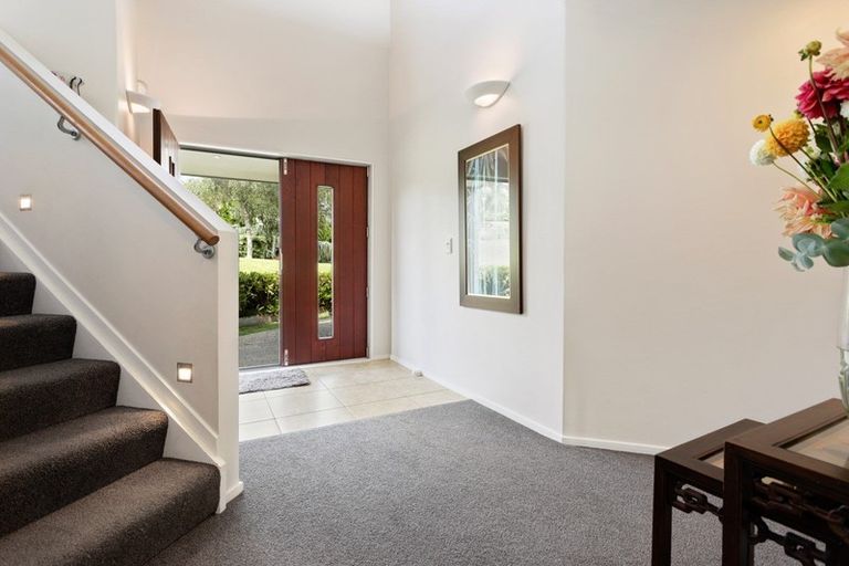 Photo of property in 13 Rangi Avenue, Schnapper Rock, Auckland, 0632
