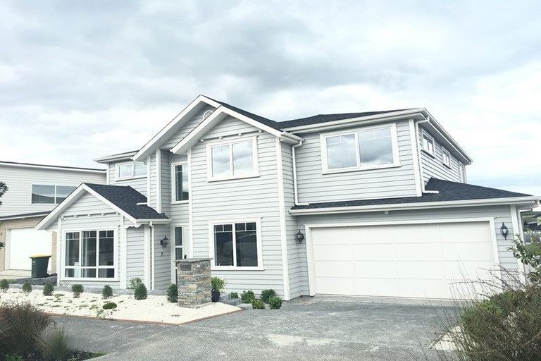 Photo of property in 19 Headland Drive, Long Bay, Auckland, 0630