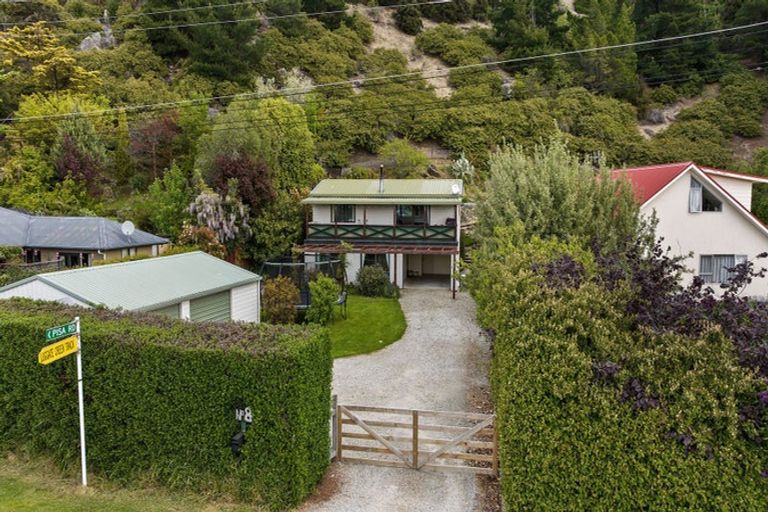 Photo of property in 8 Main Road, Luggate, Cromwell, 9383