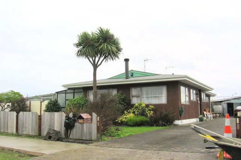Photo of property in 43 Port Street West, Feilding, 4702