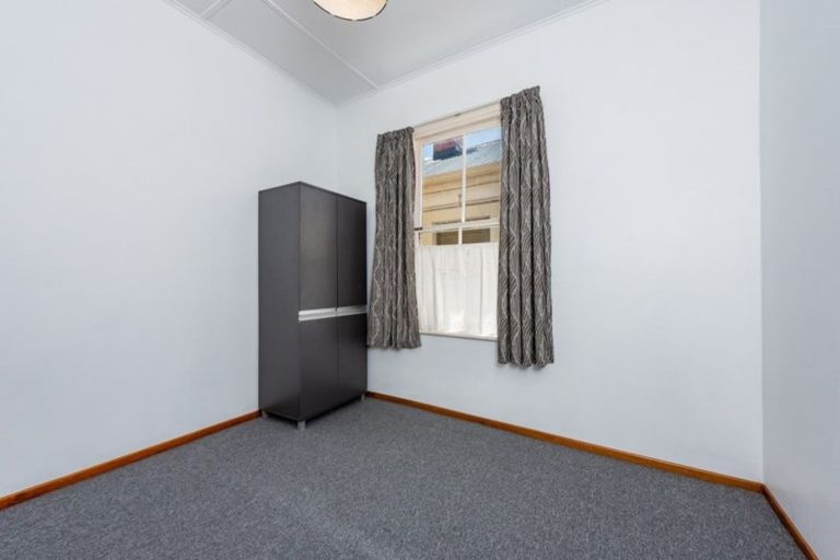 Photo of property in 21 Douglas Street, Mount Cook, Wellington, 6021