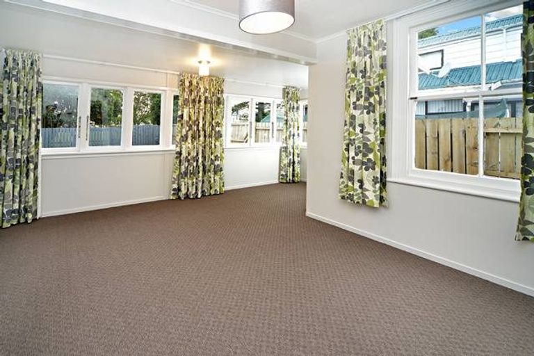 Photo of property in 495a Weymouth Road, Weymouth, Auckland, 2103