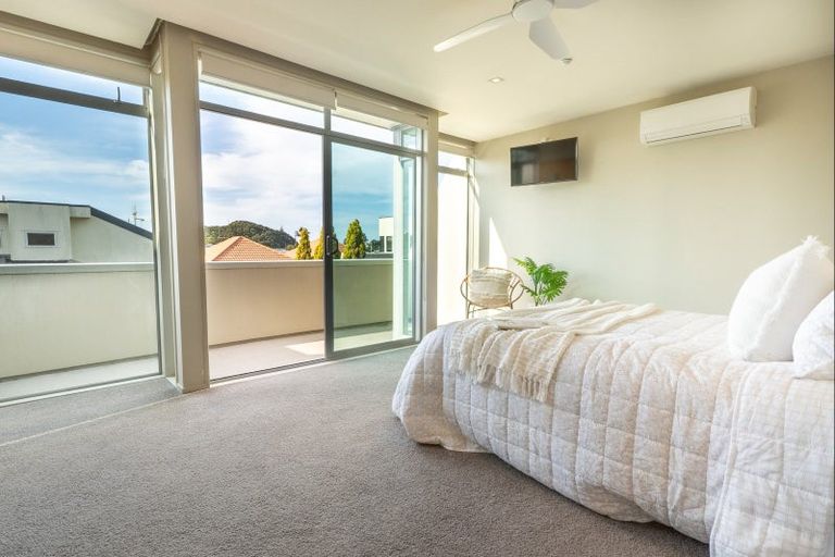 Photo of property in 2/35 Victoria Road, Mount Maunganui, 3116