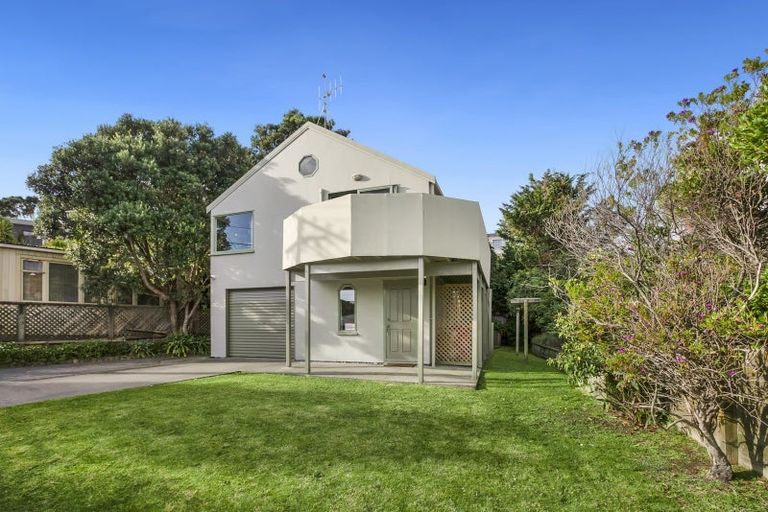 Photo of property in 83 The Esplanade, Raumati South, Paraparaumu, 5032